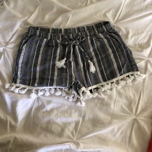 Fringed comfy shorts